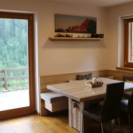 Italian With Hot Tub Apartment Arabba