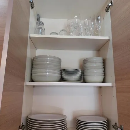 Italian With Hot Tub Apartman